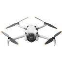 Drone quadricoptère DJI Mini 4 Pro Fly More Combo et télécommande avec écran intégré